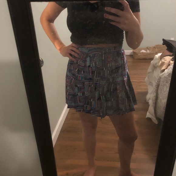 Adorable pleated high waisted skirt - Picture 7 of 8